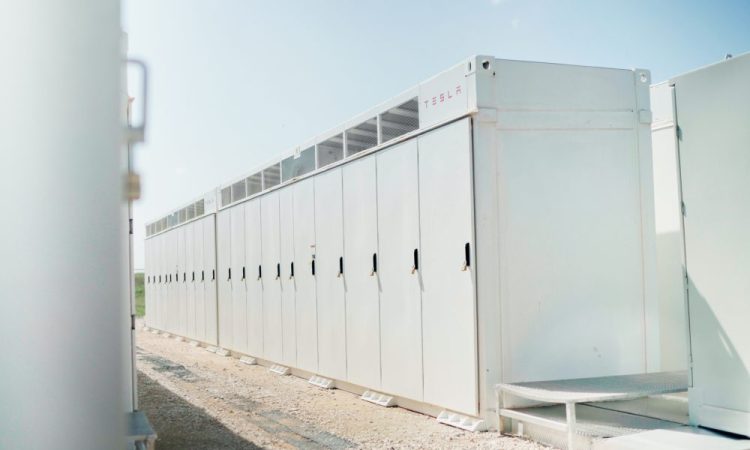 Tesla signe un accord à plusieurs milliards avec LG Energy Solution : un coup de maître pour échapper à la pression tarifaire !