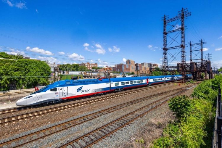 Le TGV arrive aux États-Unis : des records de vitesse qui vont vous étonner !