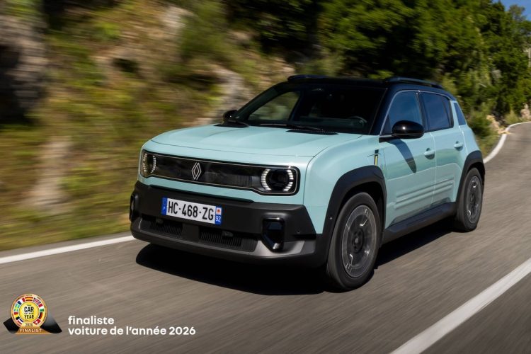 La Renault 4 réalise un exploit surprenant : trois succès consécutifs !