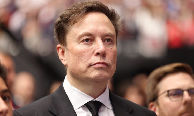 Elon Musk : et si l&rsquo;IA et la robotique rendaient le travail « optionnel » dans 20 ans ?