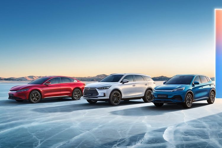BYD dépasse Tesla : la surprise qui bouleverse le marché automobile !