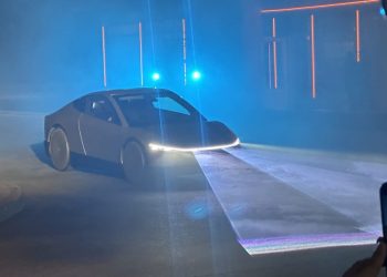 Tesla Cybercab : un coup de pouce inattendu grâce aux nouvelles règles d&rsquo;autonomie de Trump ?