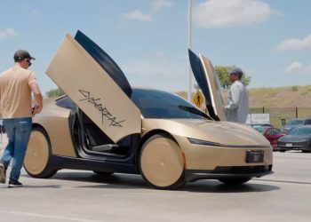 Tesla confirme étrangement les trajets des employés en Cybercab : un tournant colossal !