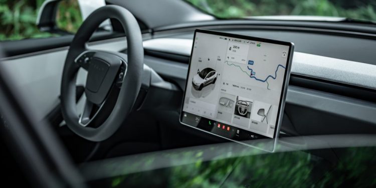 Le programme d’assurance Tesla Full Self-Driving s’élargit avec une remise incroyable qui va vous surprendre !
