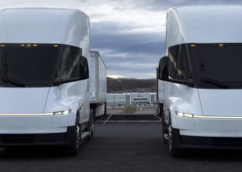 Le plus grand utilisateur du Tesla Semi dévoile des nouvelles surprenantes sur le calendrier de production