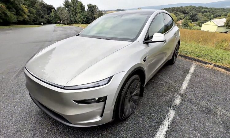 Tesla a-t-il vraiment conçu la voiture familiale parfaite ? Plongée dans le modèle Y L !