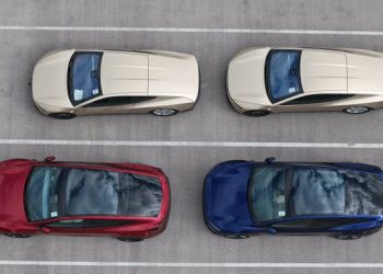 Le dilemme surprenant des passagers de Tesla Robotaxi lors de la réservation d&rsquo;un trajet.