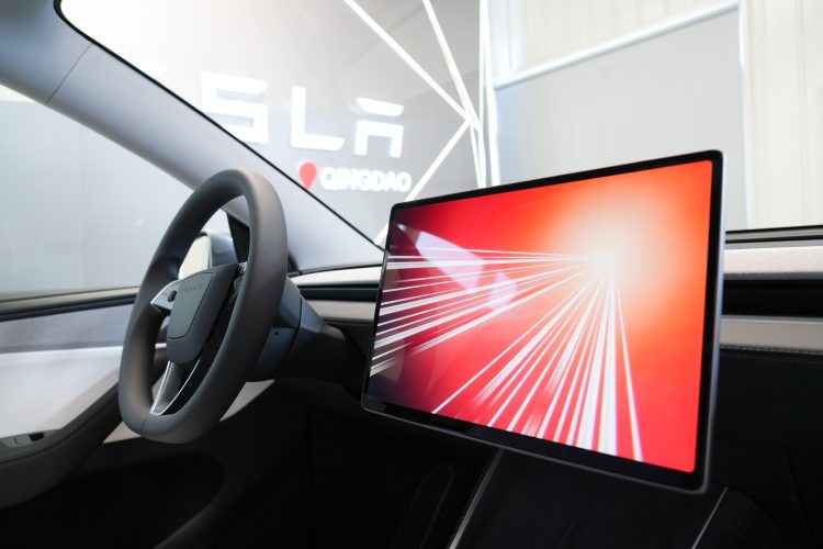 Quand Elon Musk annonce que la démo du Roadster de Tesla pourrait être un véritable coup de tonnerre, faut-il s’en méfier ?